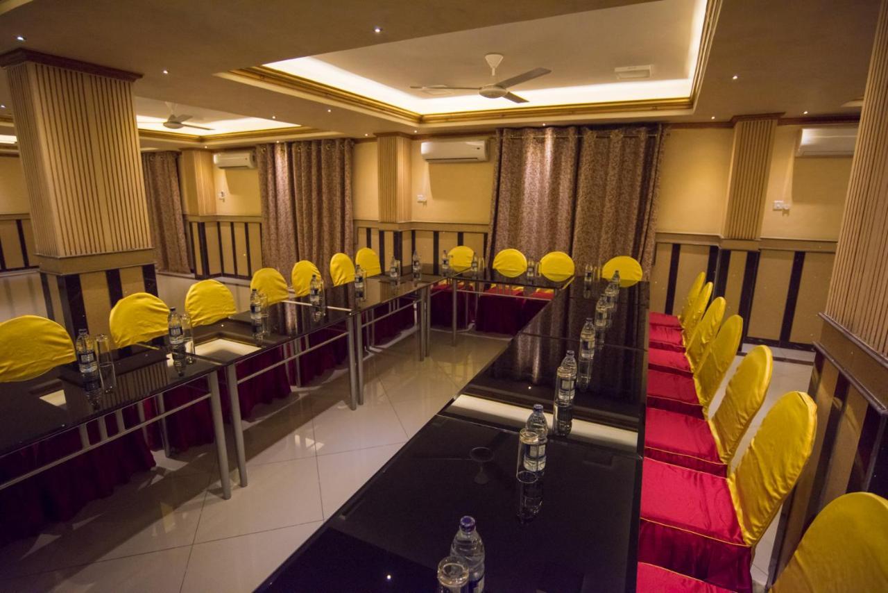 Euro Hotel And Apartments ดาร์เอสซาลาม ภายนอก รูปภาพ