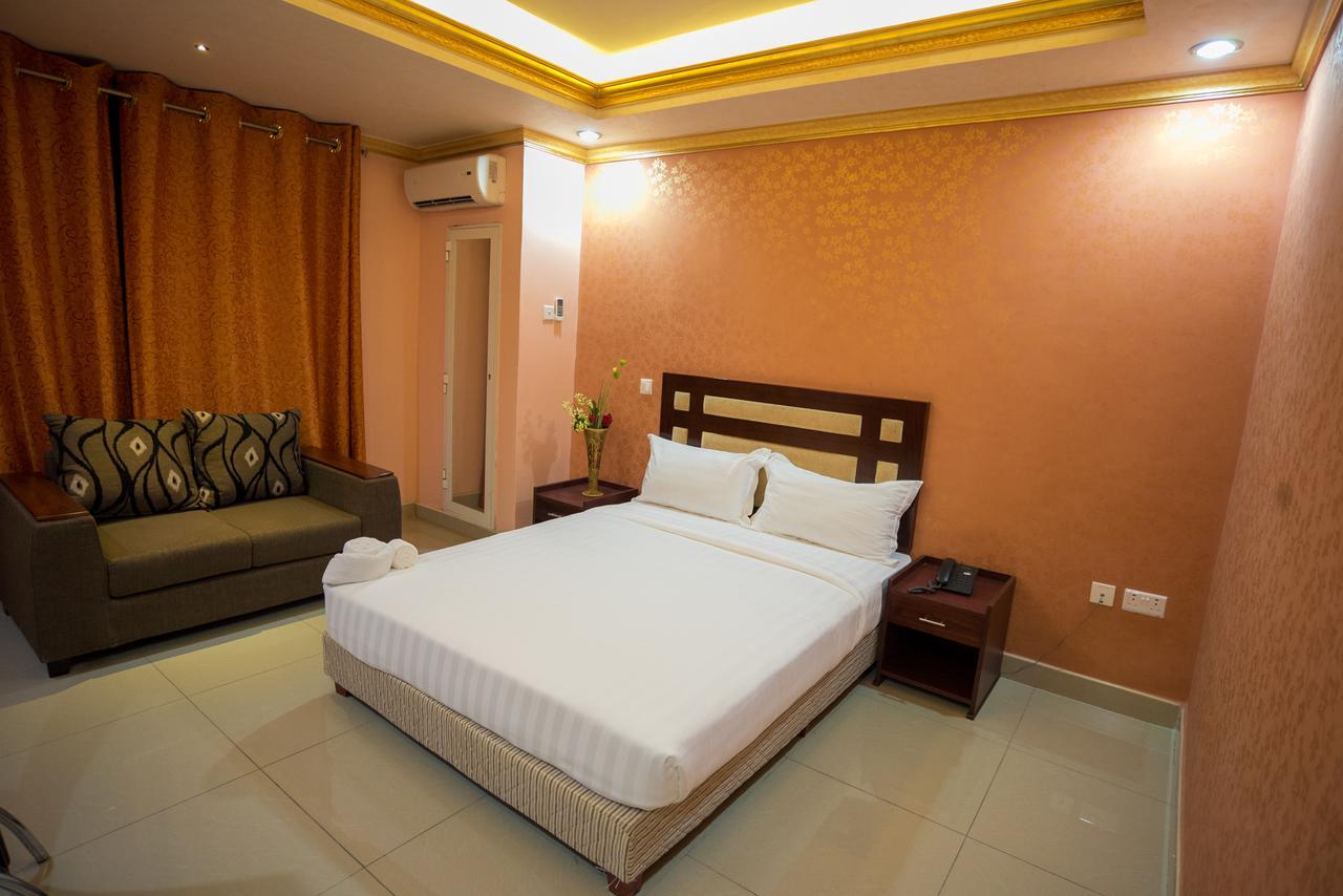 Euro Hotel And Apartments ดาร์เอสซาลาม ภายนอก รูปภาพ
